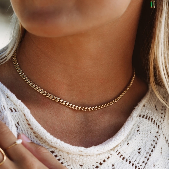 Atolea Jewelry - Atolea Bonifacio Cuban Chain Necklace
